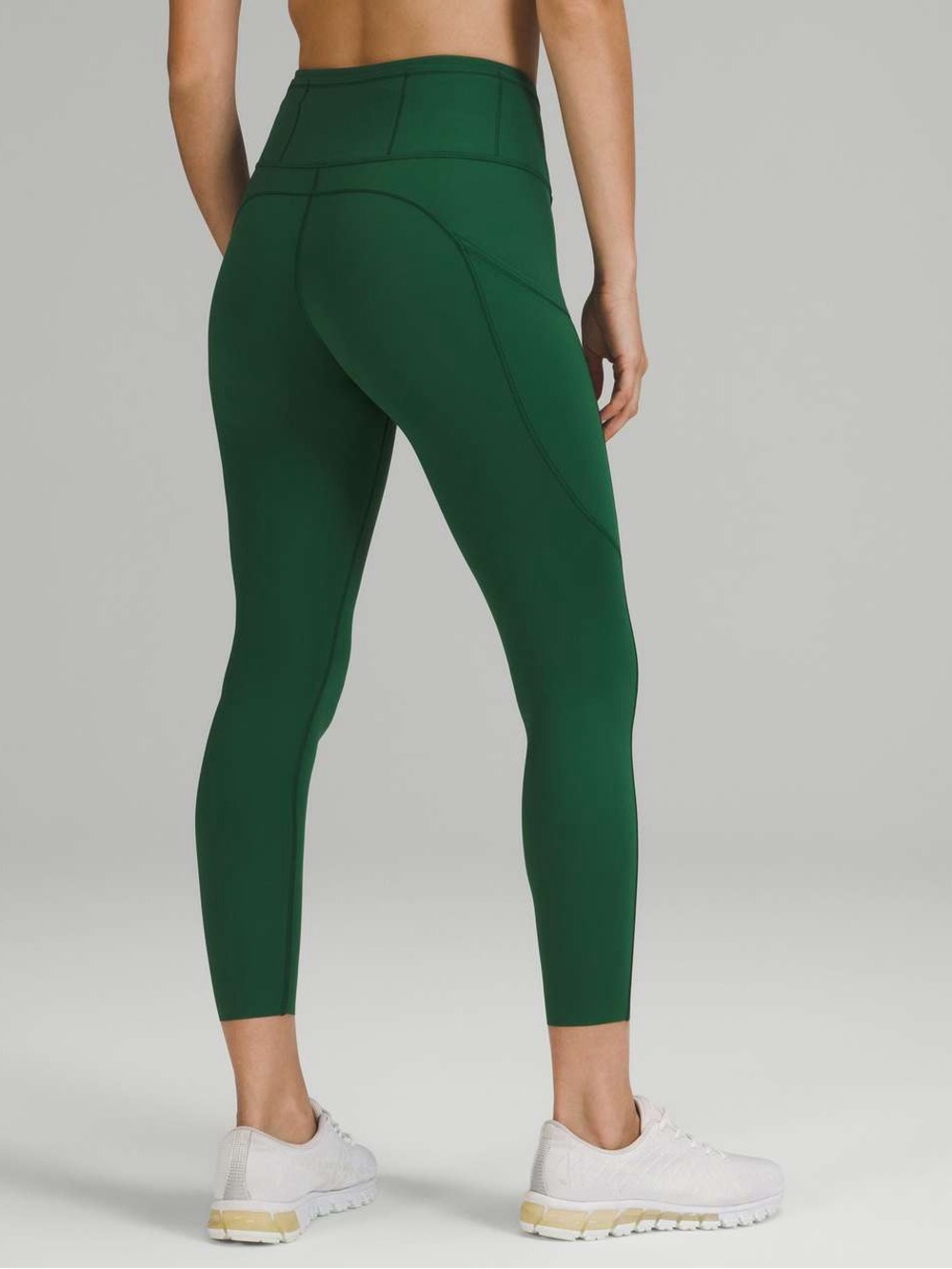 NWOT Lululemon Fast and Free High-Rise Tight 25"
Everglade Green